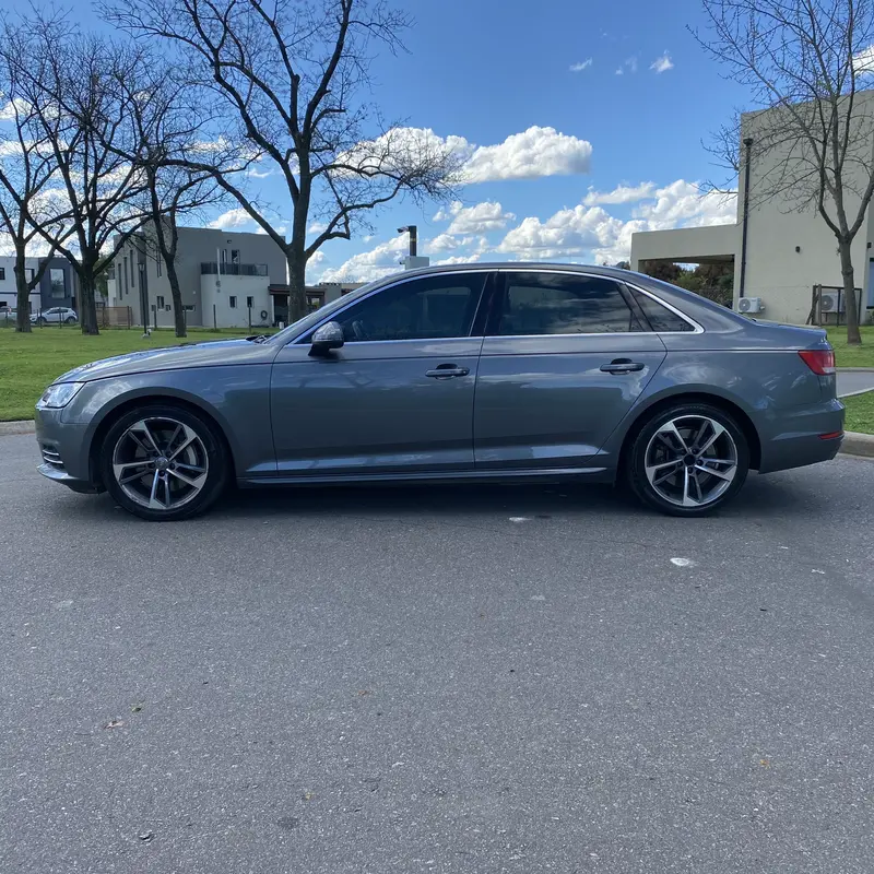 Mira esta publicación de Audi A4 2017 en Motordil