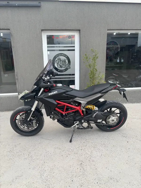 Mira esta publicación de Ducati 821 2014 en Motordil