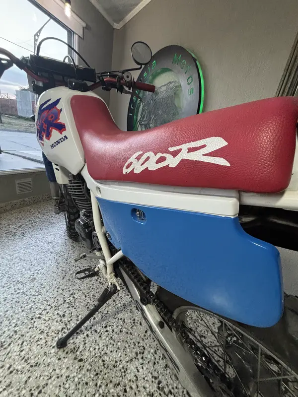 Mira esta publicación de Honda XR 600 1995 en Motordil