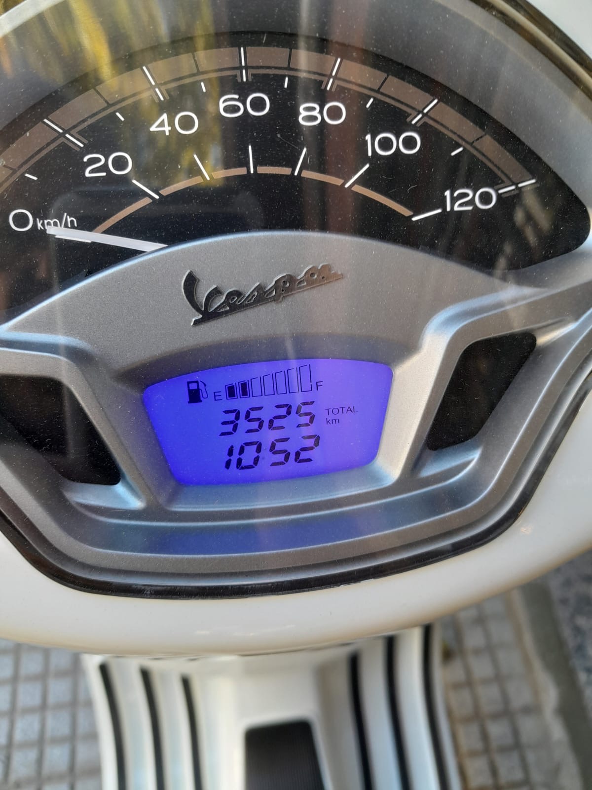 Mira esta publicación de Vespa 150 VXL 2018 en Motordil