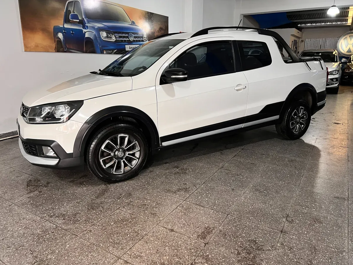 Mira esta publicación de Volkswagen Saveiro 2017 en Motordil