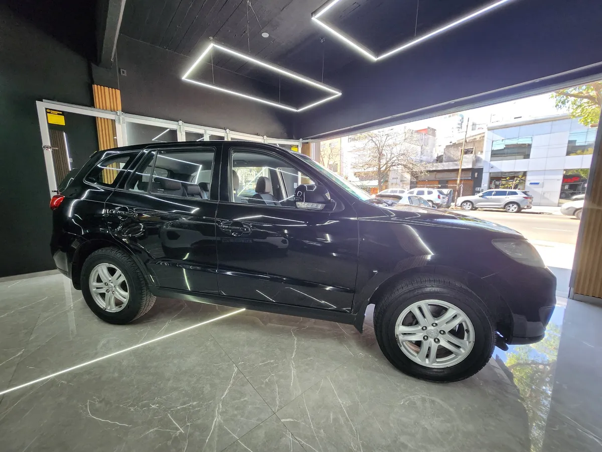 Mira esta publicación de Hyundai Santa Fe 2009 en Motordil