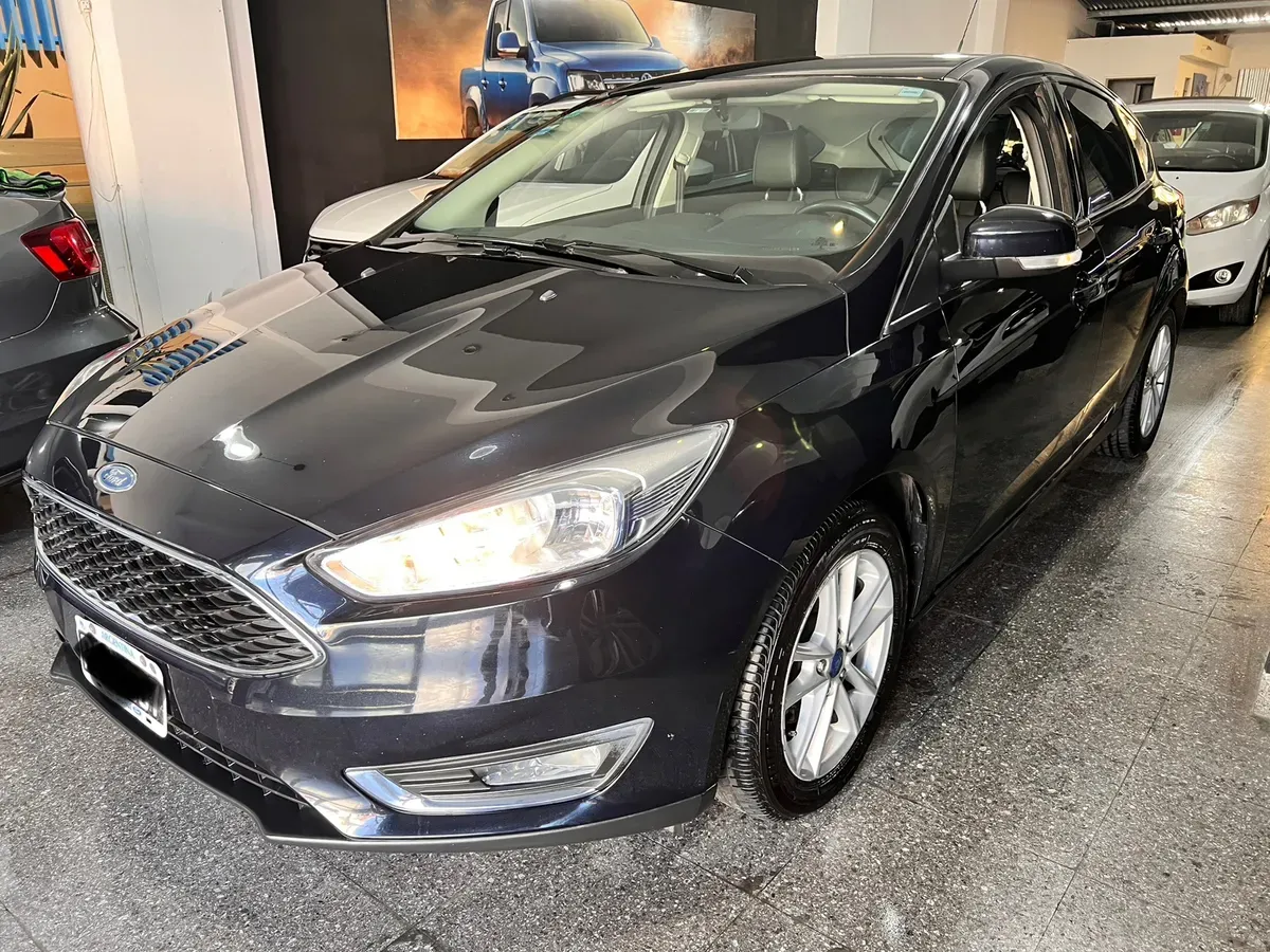Mira esta publicación de Ford Focus 2015 en Motordil