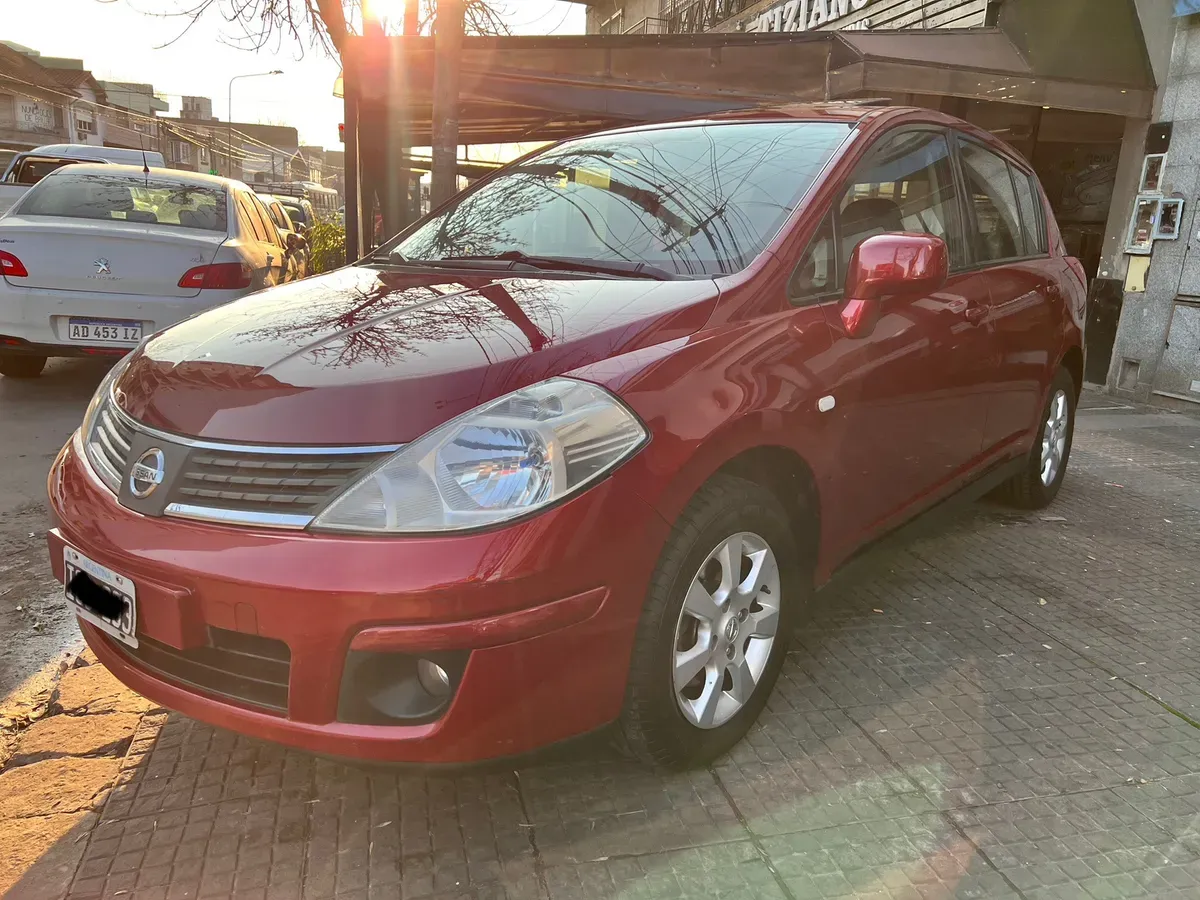 Mira esta publicación de Nissan Tiida 2009 en Motordil