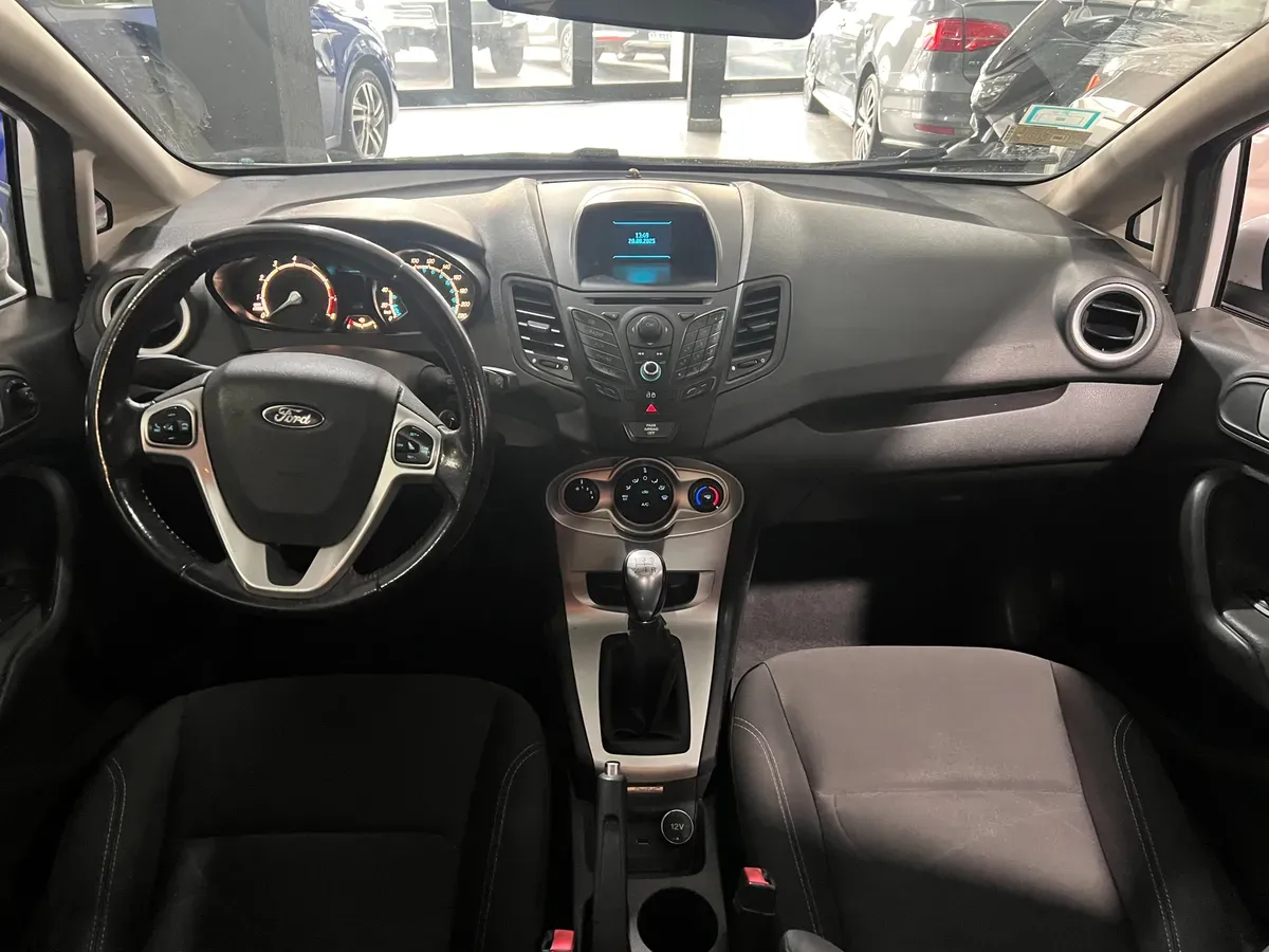 Mira esta publicación de Ford Fiesta 2013 en Motordil