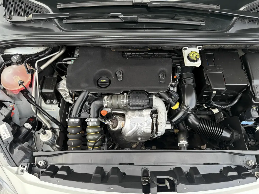 Mira esta publicación de Peugeot 308 2020 en Motordil