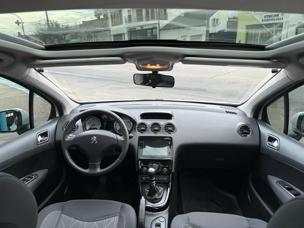Mira esta publicación de Peugeot 308 2020 en Motordil