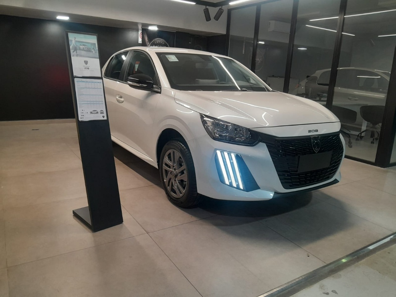 Mira esta publicación de Peugeot 208 2025 en Motordil