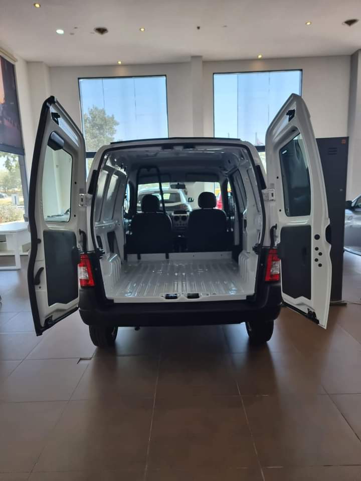 Mira esta publicación de Peugeot Partner 2025 en Motordil