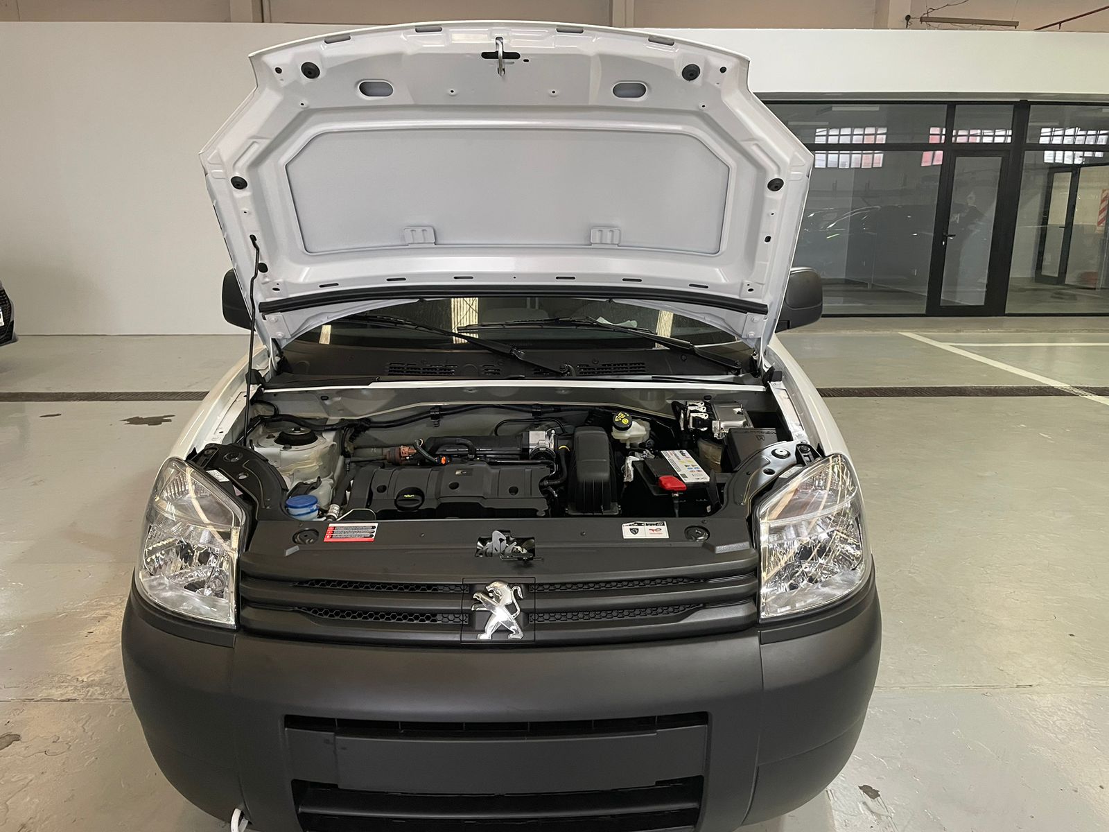 Mira esta publicación de Peugeot Partner 2025 en Motordil
