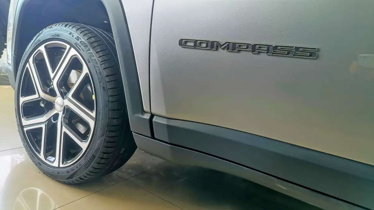 Mira esta publicación de Jeep Compass 2025 en Motordil