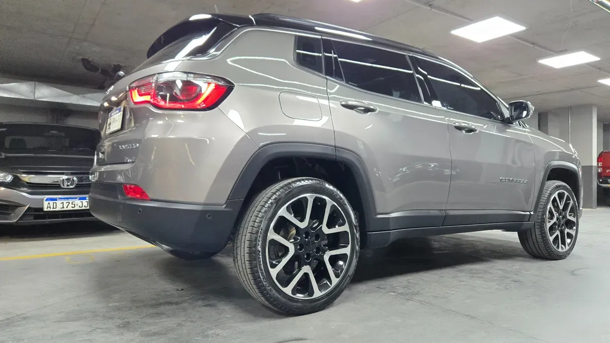 Mirá esta publicación de Jeep Compass