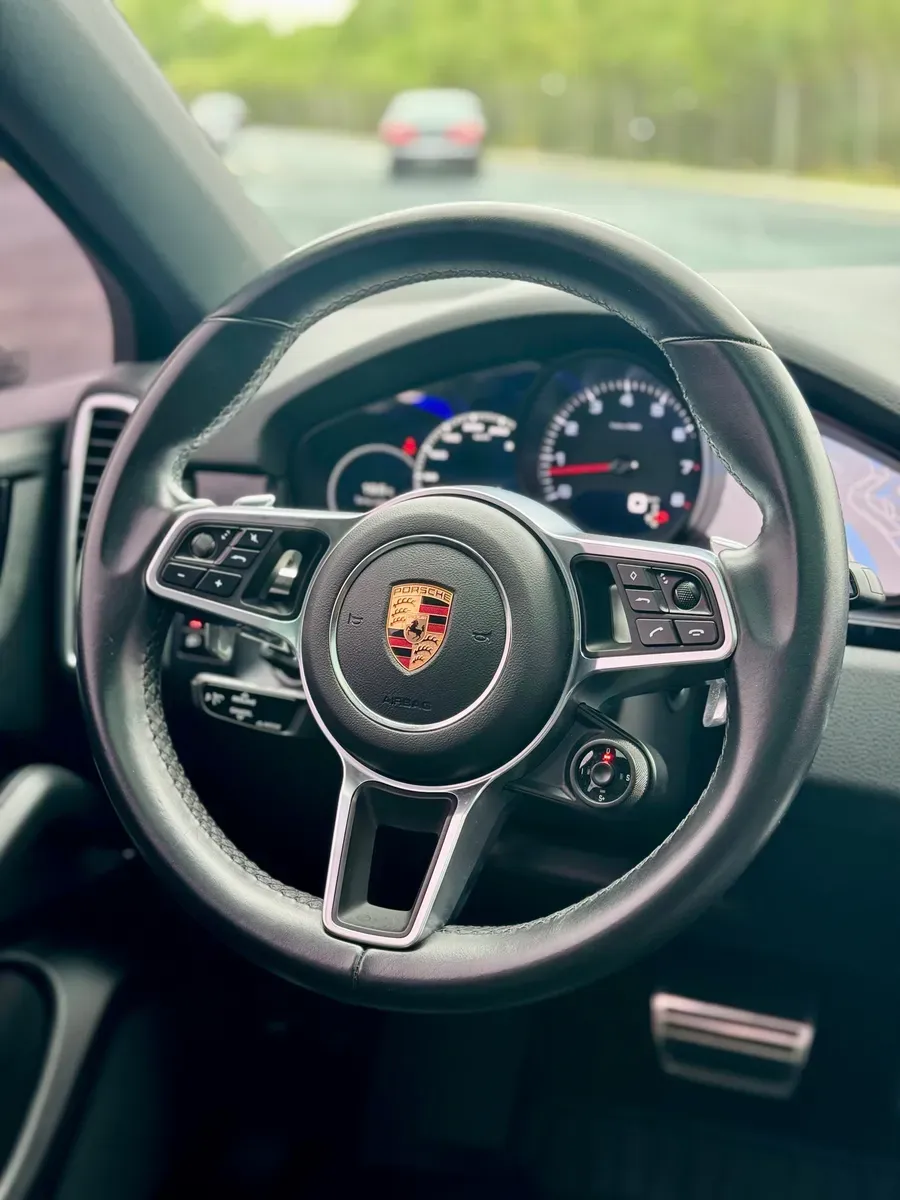 Mirá esta publicación de Porsche Cayenne