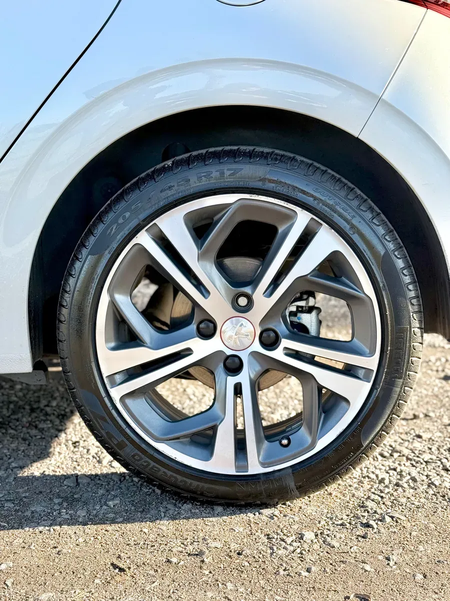 Mirá esta publicación de Peugeot 208