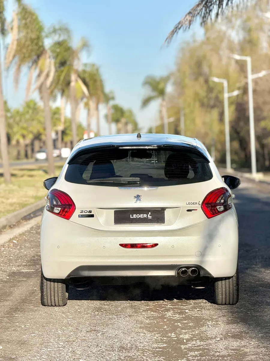Mirá esta publicación de Peugeot 208