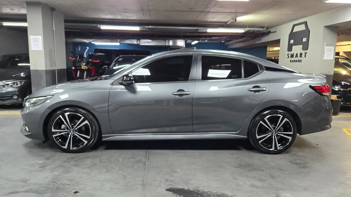 Mira esta publicación de Nissan Sentra 2022 en Motordil