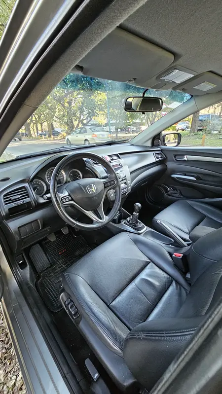 Mira esta publicación de Honda City 2012 en Motordil