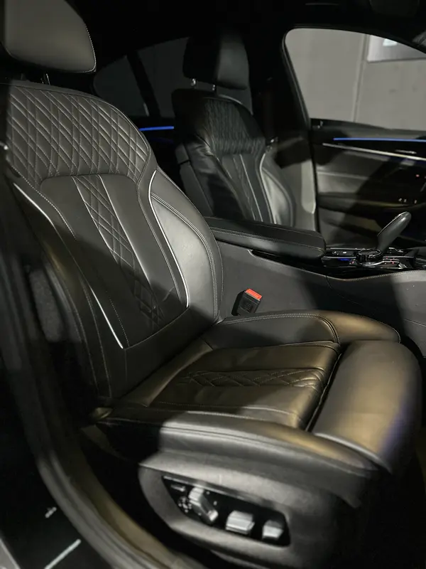 Mira esta publicación de BMW Serie 5 2018 en Motordil