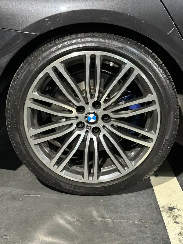 Mira esta publicación de BMW Serie 5 2018 en Motordil