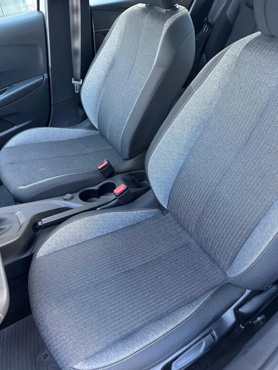 Mirá esta publicación de Peugeot 208
