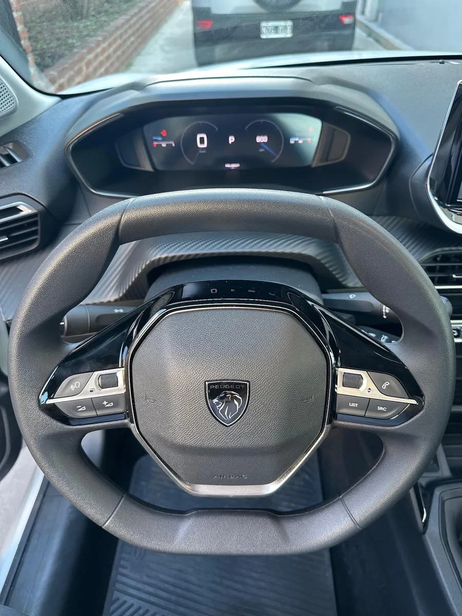 Mirá esta publicación de Peugeot 208