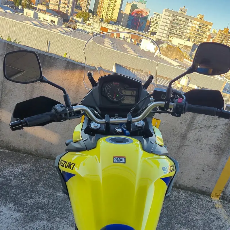 Mira esta publicación de Suzuki XF 650 2025 en Motordil