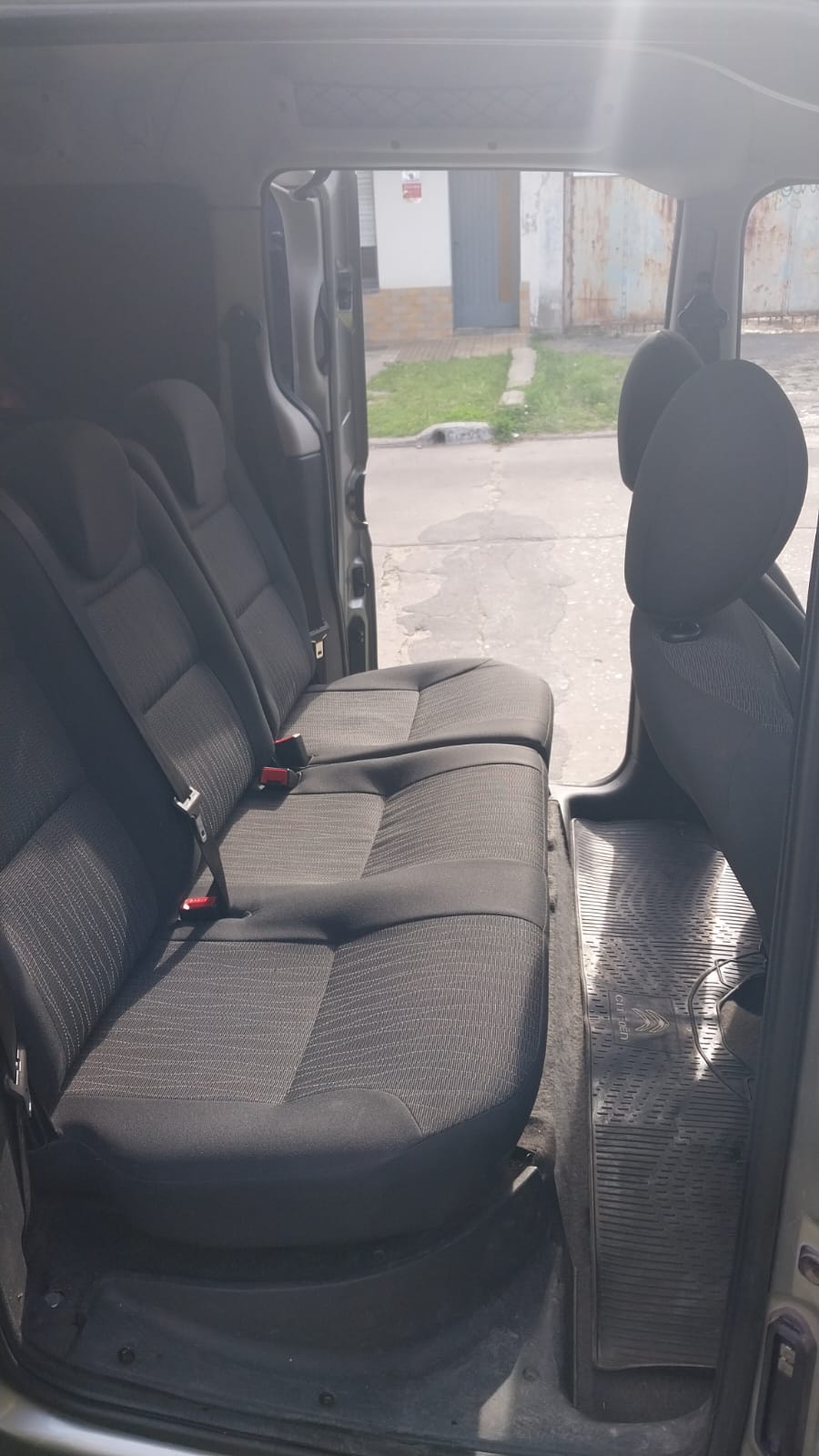 Mira esta publicación de Citroen Berlingo 2011 en Motordil