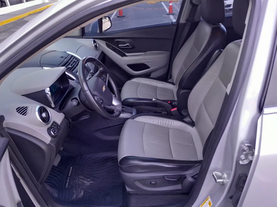 Mira esta publicación de Chevrolet Tracker 2015 en Motordil