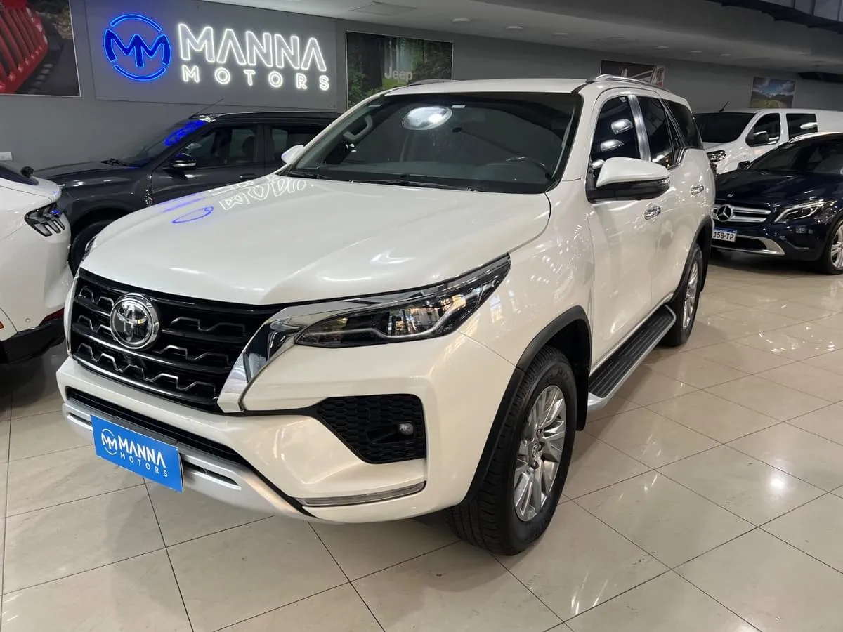 Mira esta publicación de Toyota SW4 2022 en Motordil