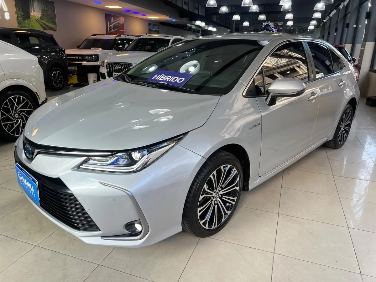 Mira esta publicación de Toyota Corolla 2021 en Motordil