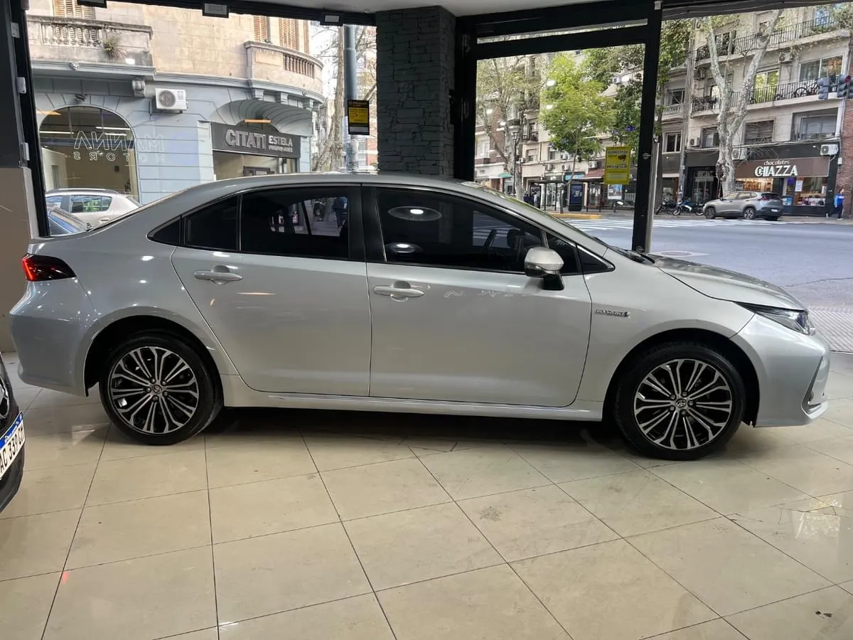 Mira esta publicación de Toyota Corolla 2021 en Motordil