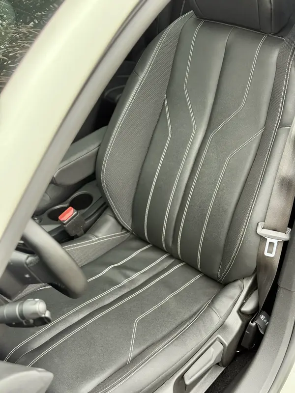 Mira esta publicación de Peugeot 208 2024 en Motordil