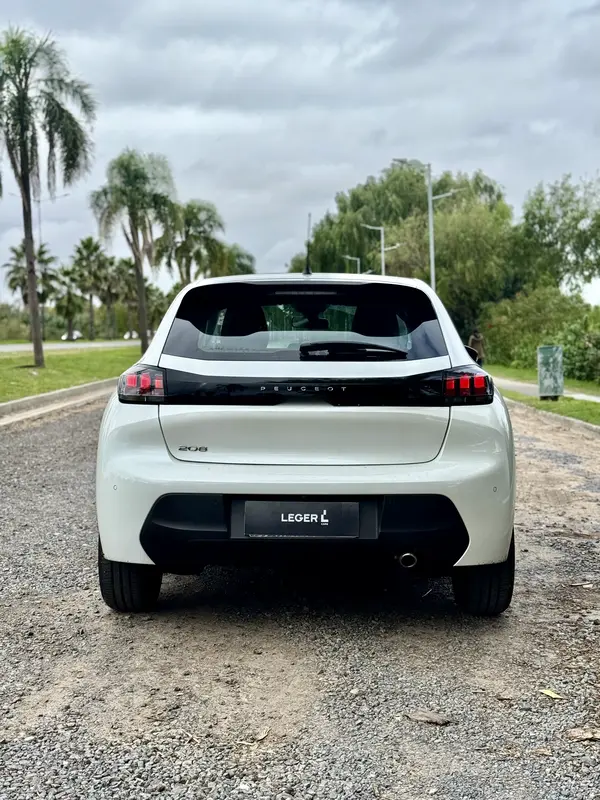 Mira esta publicación de Peugeot 208 2024 en Motordil