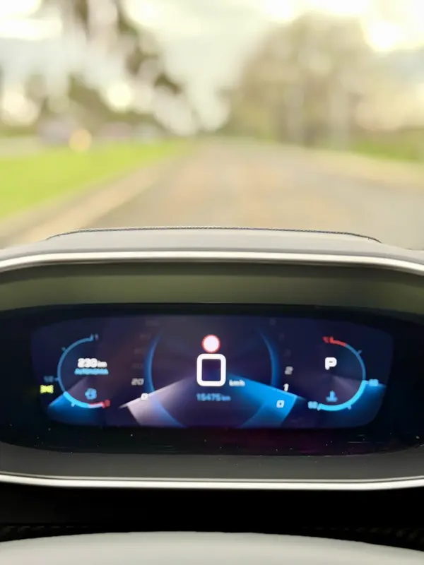 Mira esta publicación de Peugeot 208 2024 en Motordil