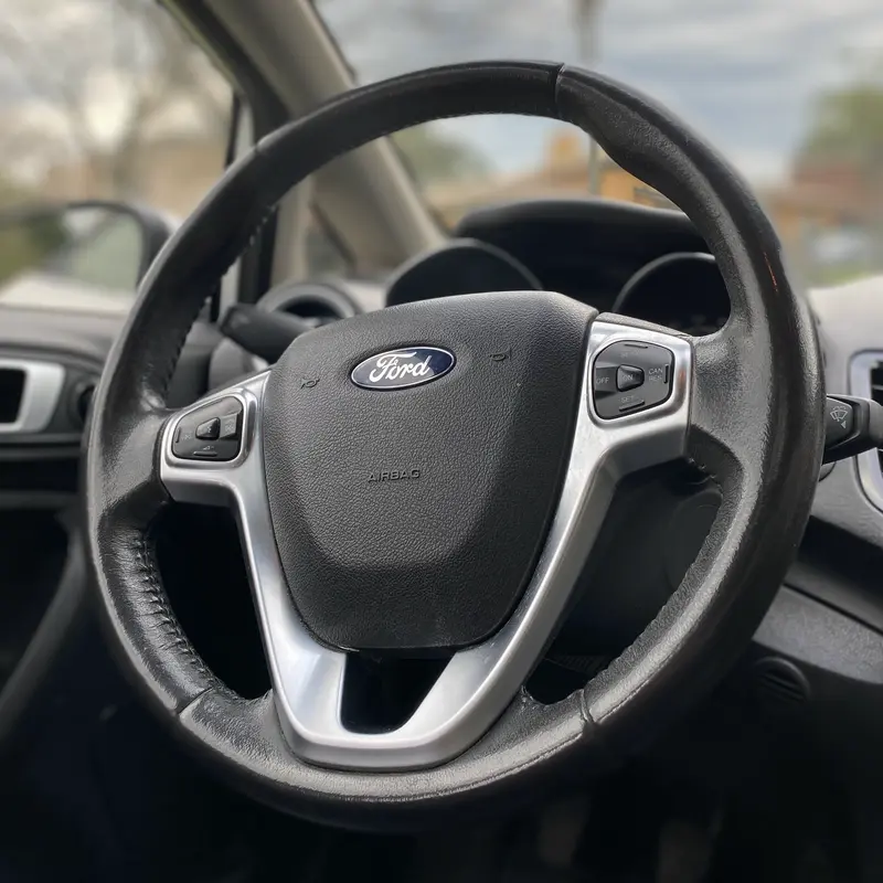 Mira esta publicación de Ford Fiesta 2016 en Motordil