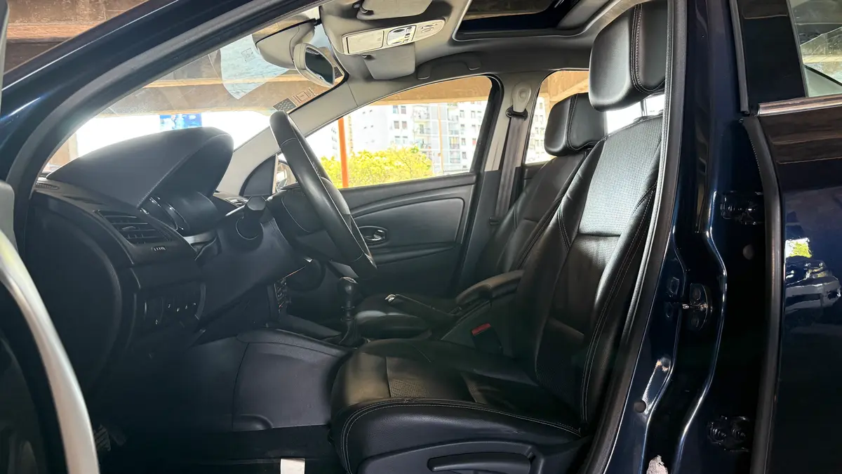 Mira esta publicación de Renault Fluence 2012 en Motordil