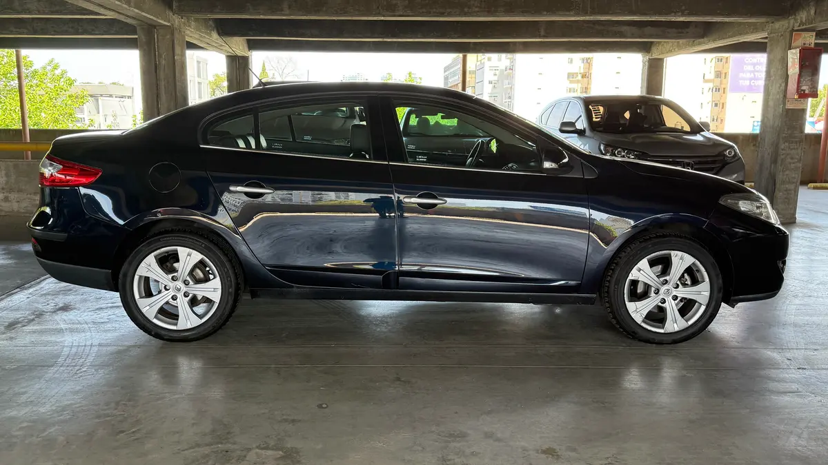 Mira esta publicación de Renault Fluence 2012 en Motordil