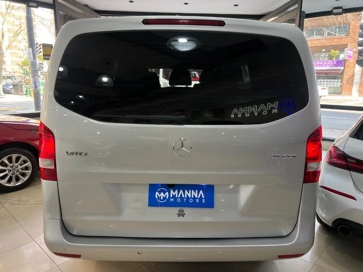 Mira esta publicación de Mercedes Benz Vito 2022 en Motordil