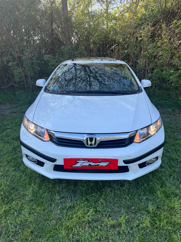 Mira esta publicación de Honda Civic 2014 en Motordil