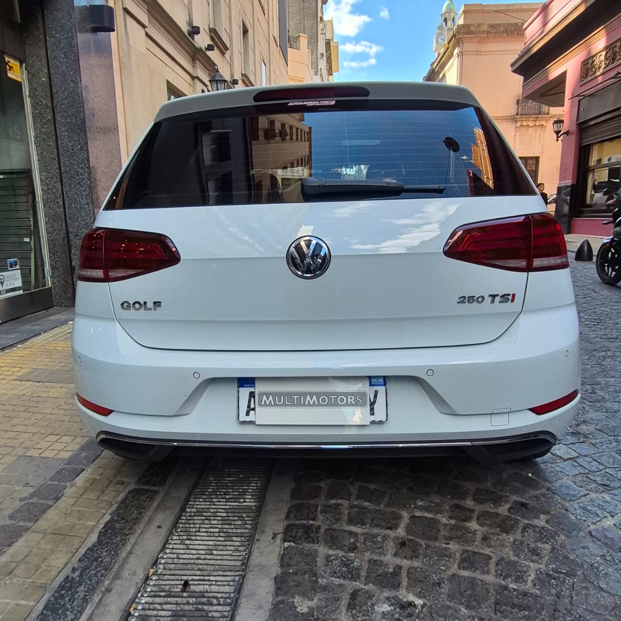 Mira esta publicación de Volkswagen Golf 2020 en Motordil
