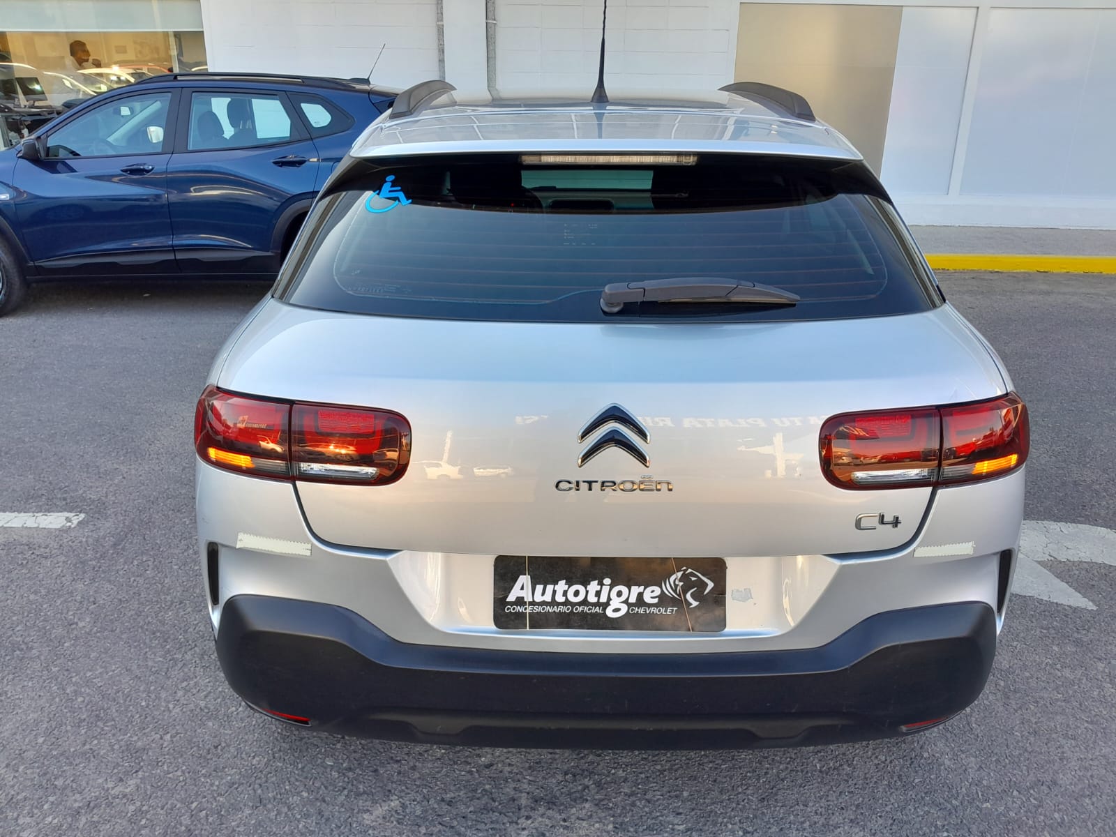 Mira esta publicación de Citroen C 4 Cactus 2021 en Motordil