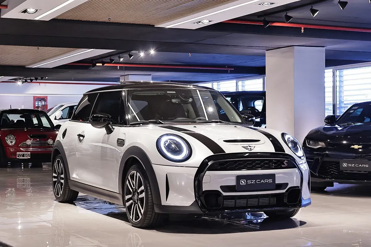 Mira esta publicación de Mini Cooper 2023 en Motordil