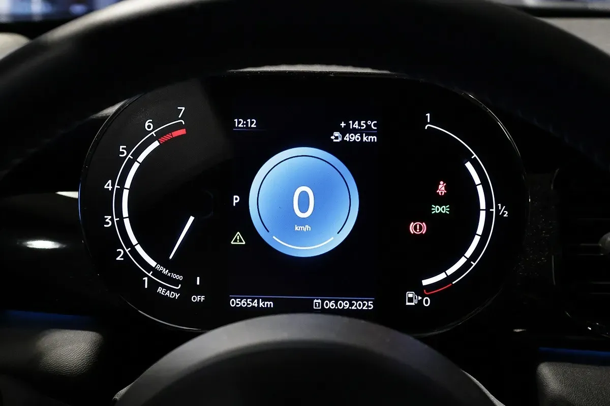 Mira esta publicación de Mini Cooper 2023 en Motordil