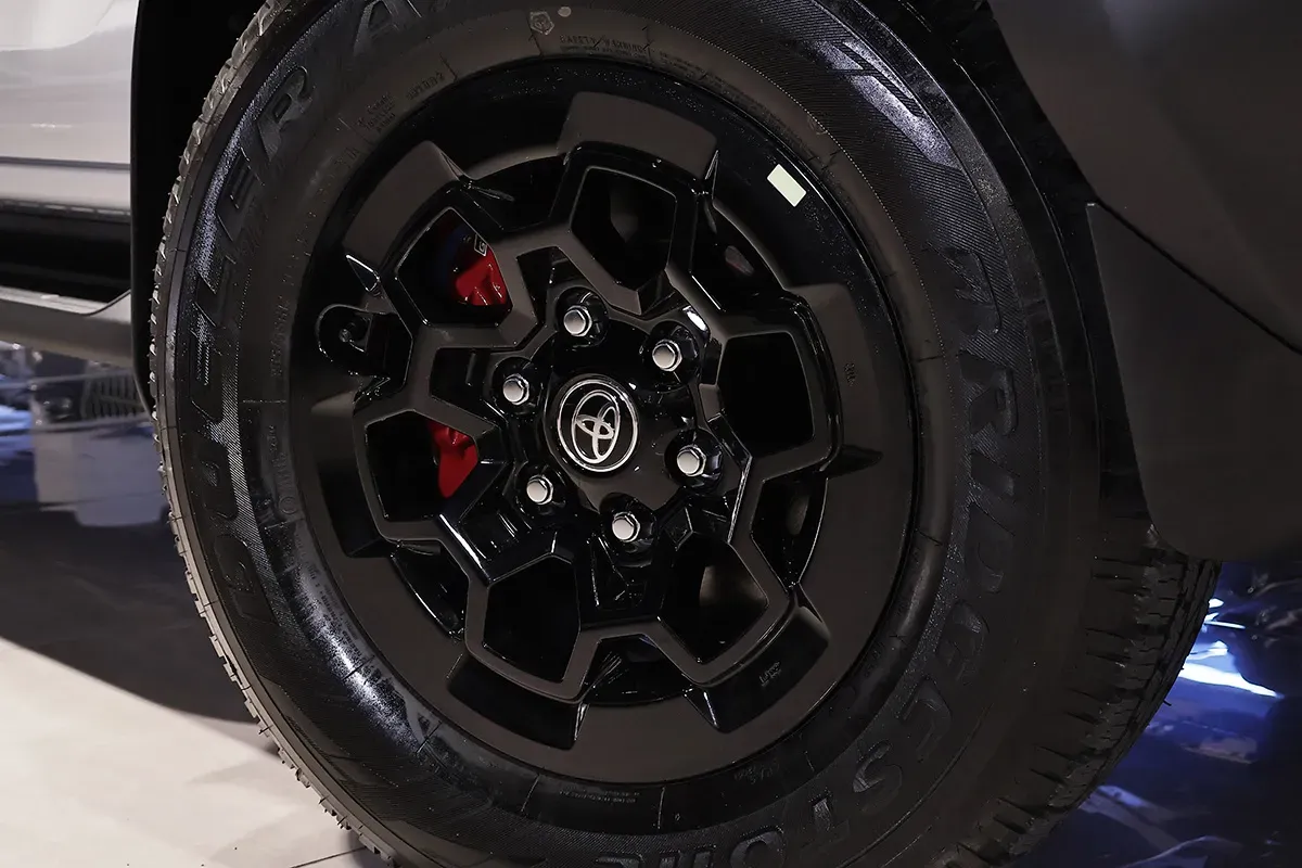 Mira esta publicación de Toyota Hilux 2025 en Motordil