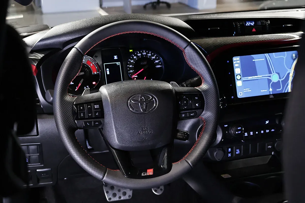 Mira esta publicación de Toyota Hilux 2025 en Motordil