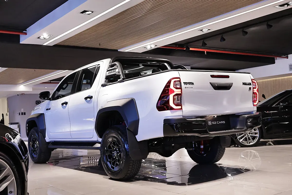 Mira esta publicación de Toyota Hilux 2025 en Motordil