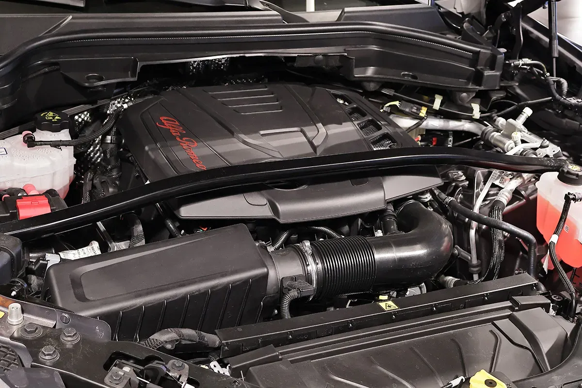 Mira esta publicación de Alfa Romeo Stelvio 2025 en Motordil