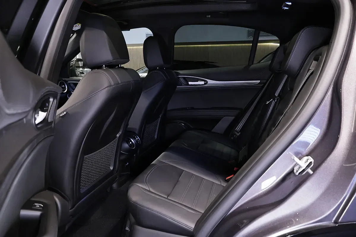 Mira esta publicación de Alfa Romeo Stelvio 2025 en Motordil