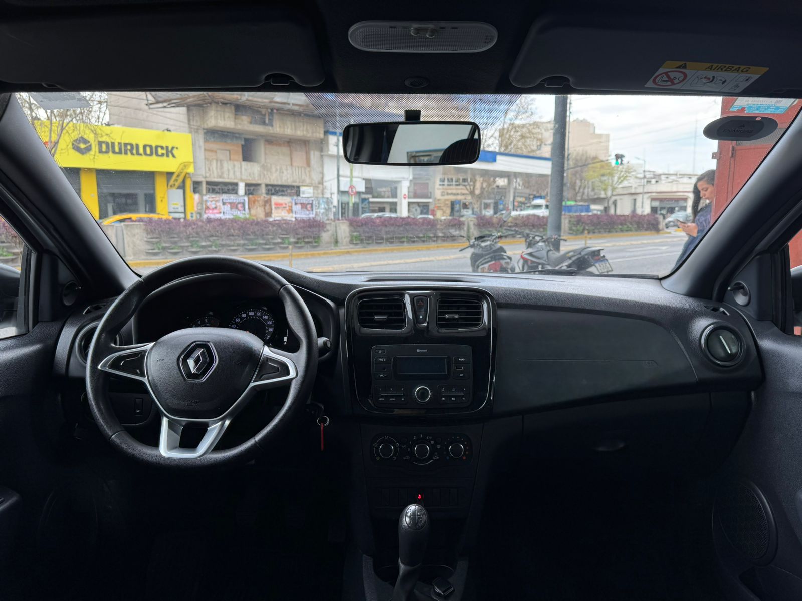 Mira esta publicación de Renault Sandero II 2022 en Motordil