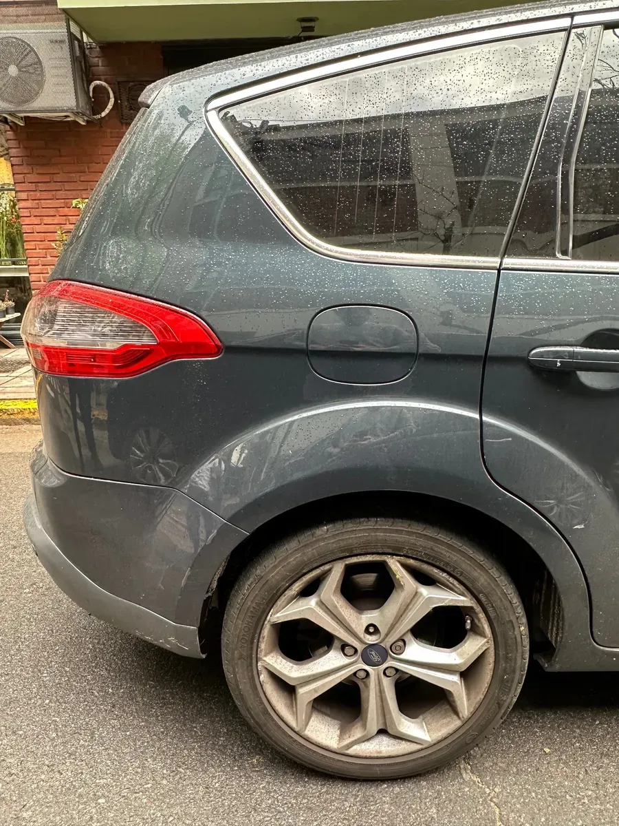 Mira esta publicación de Ford S Max 2012 en Motordil